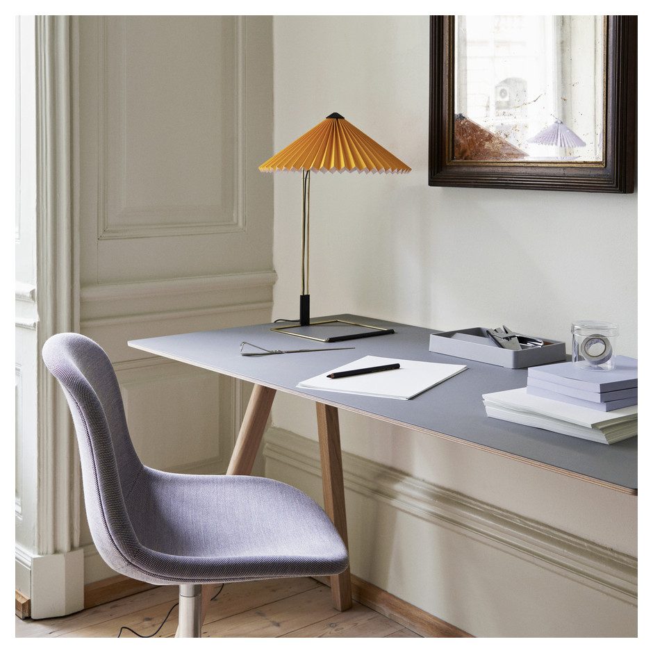 CPH 90 Desk Scrivania - Rovere massello saponato - Piano del tavolo in  linoleum grigio HAY