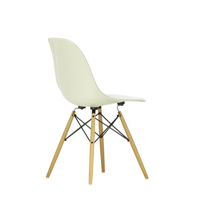 Eames eggshell chair hot sale